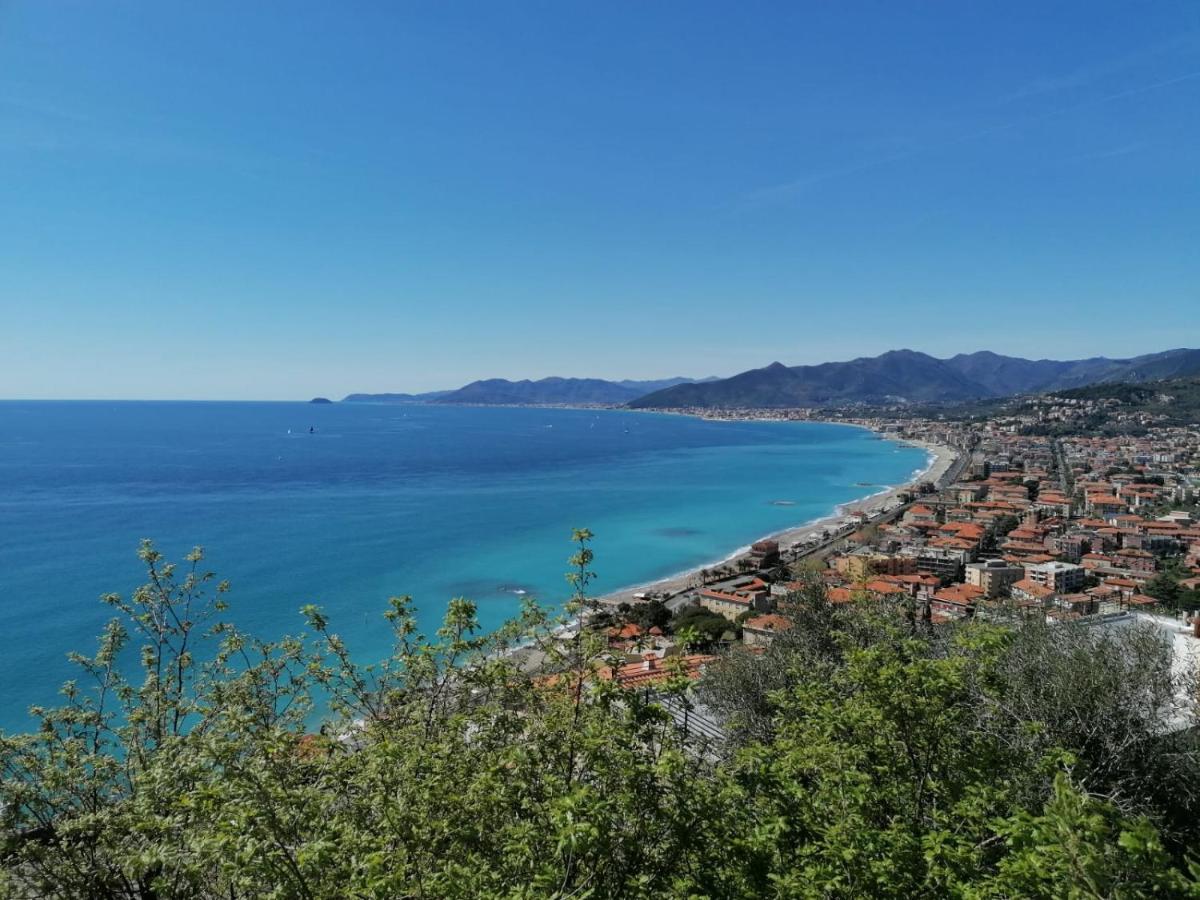 Villa Ischia Attico Sul Mare A Verezzi Borgio Verezzi Εξωτερικό φωτογραφία
